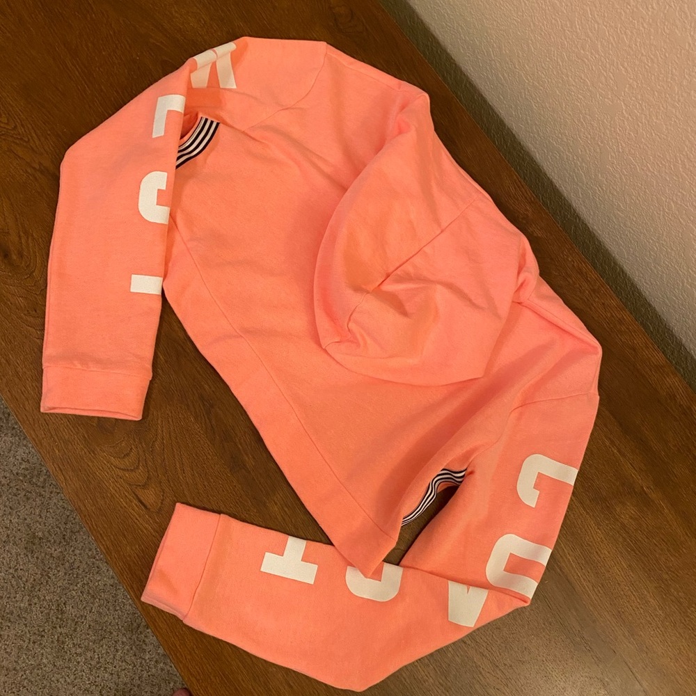 💕Cute Cropped West Coast Hoodie💕